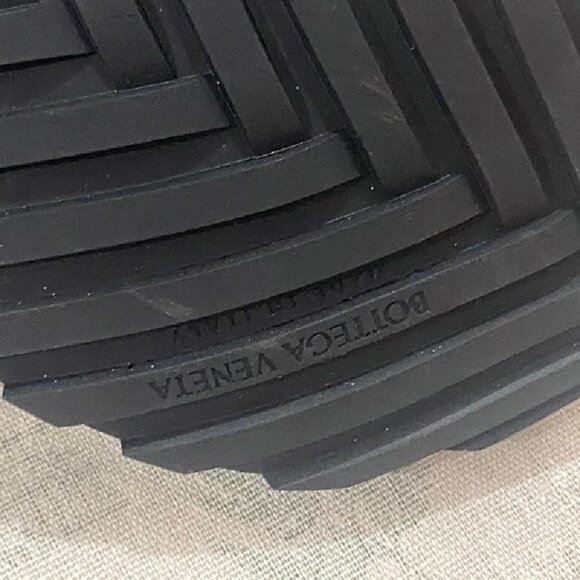 Bottega Veneta Green & Silver Sneakers - Picture 5 of 8